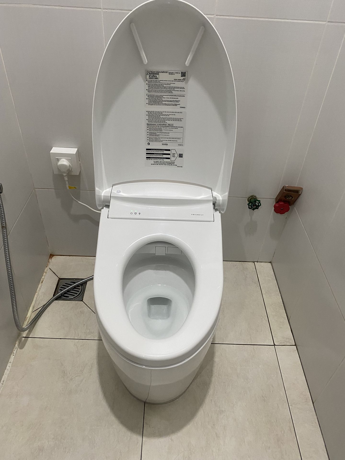 Đánh giá sản phẩm Bồn cầu thông minh Neorest RS TOTO CS921VT TCF83410GAA T53P100VR