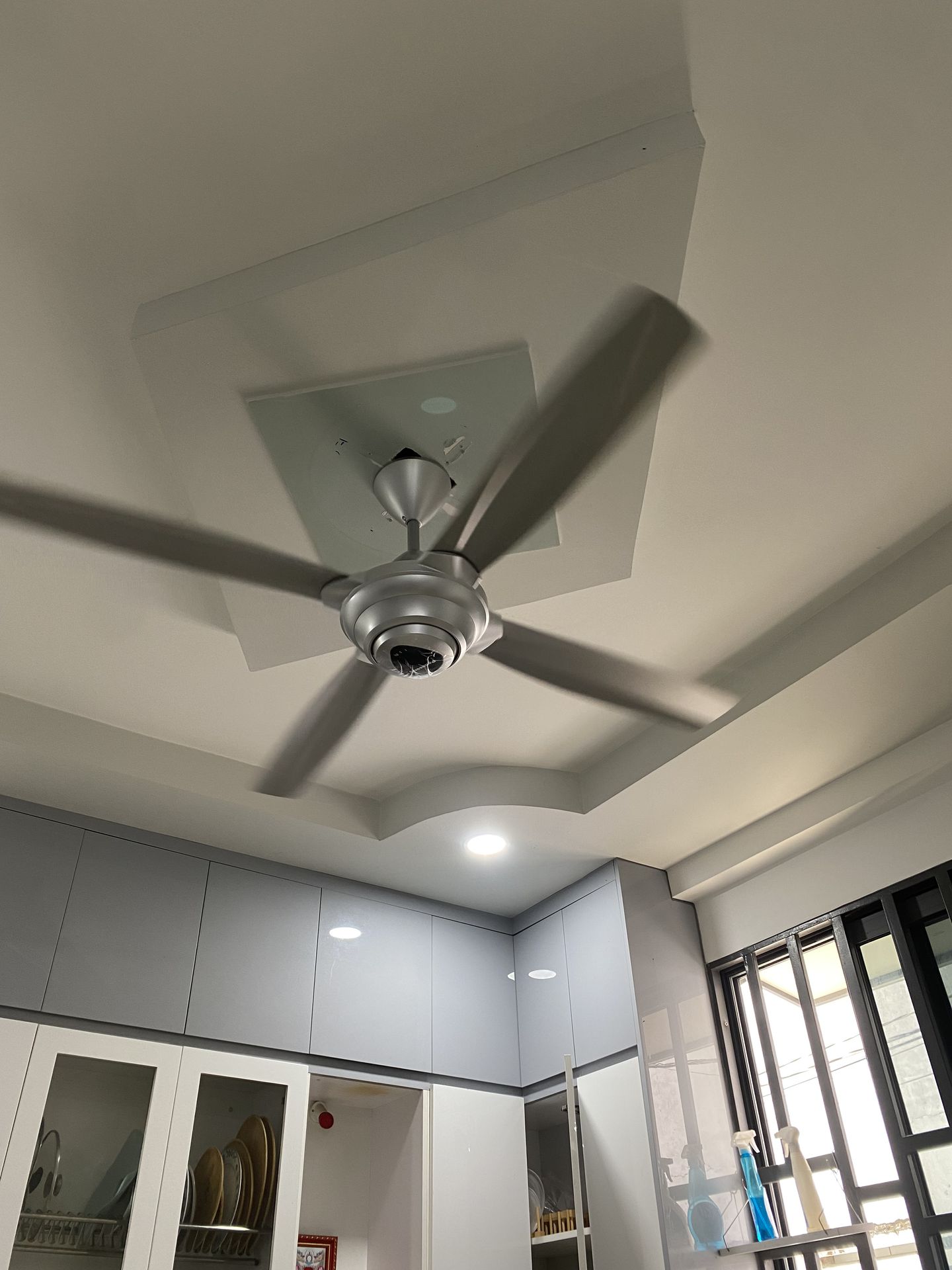 Đánh giá sản phẩm Quạt trần 4 cánh điều khiển từ xa Panasonic F-56MZG-GO