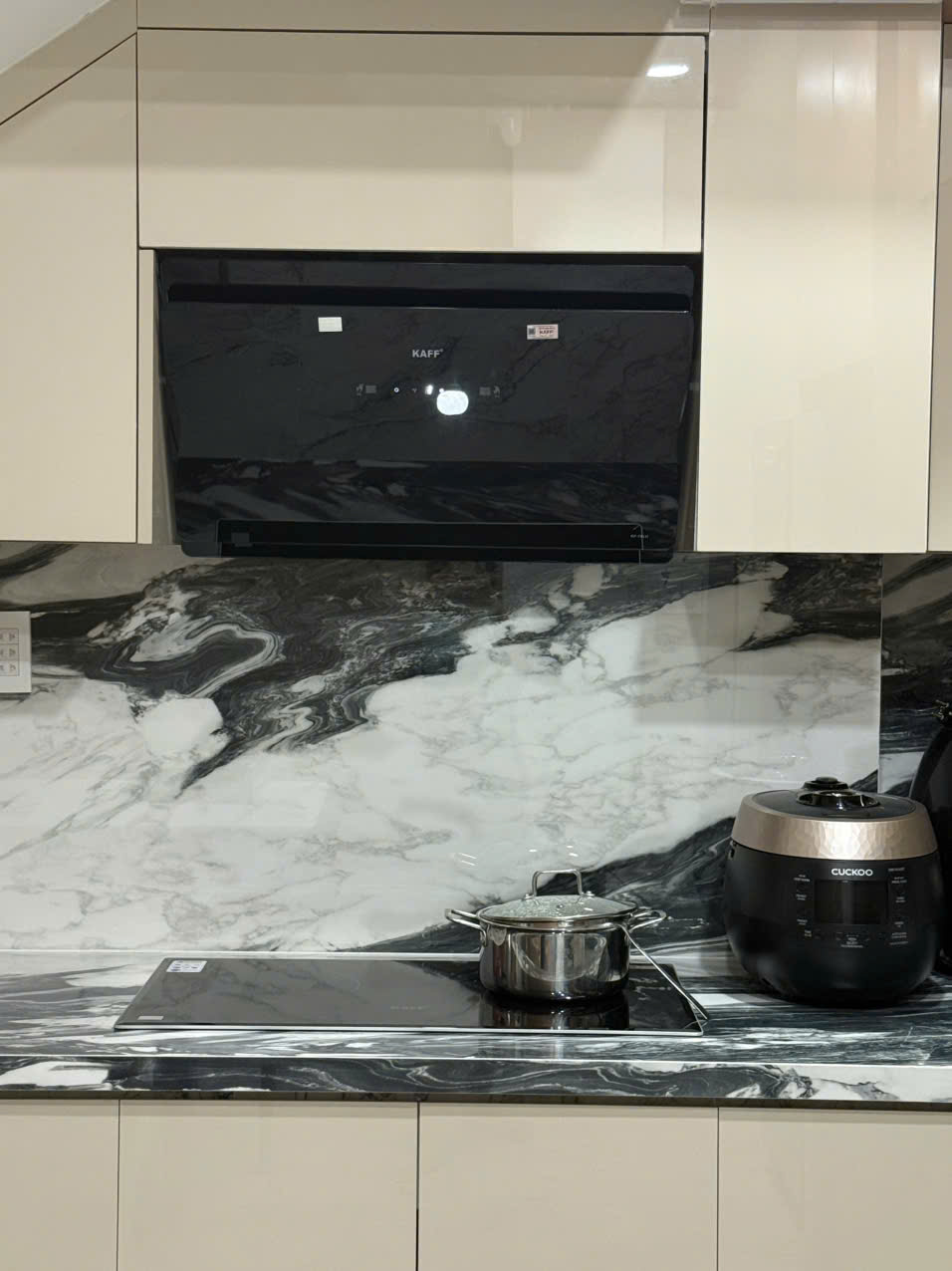 Đánh giá sản phẩm Máy hút mùi kính phẳng KAFF KF-70LH