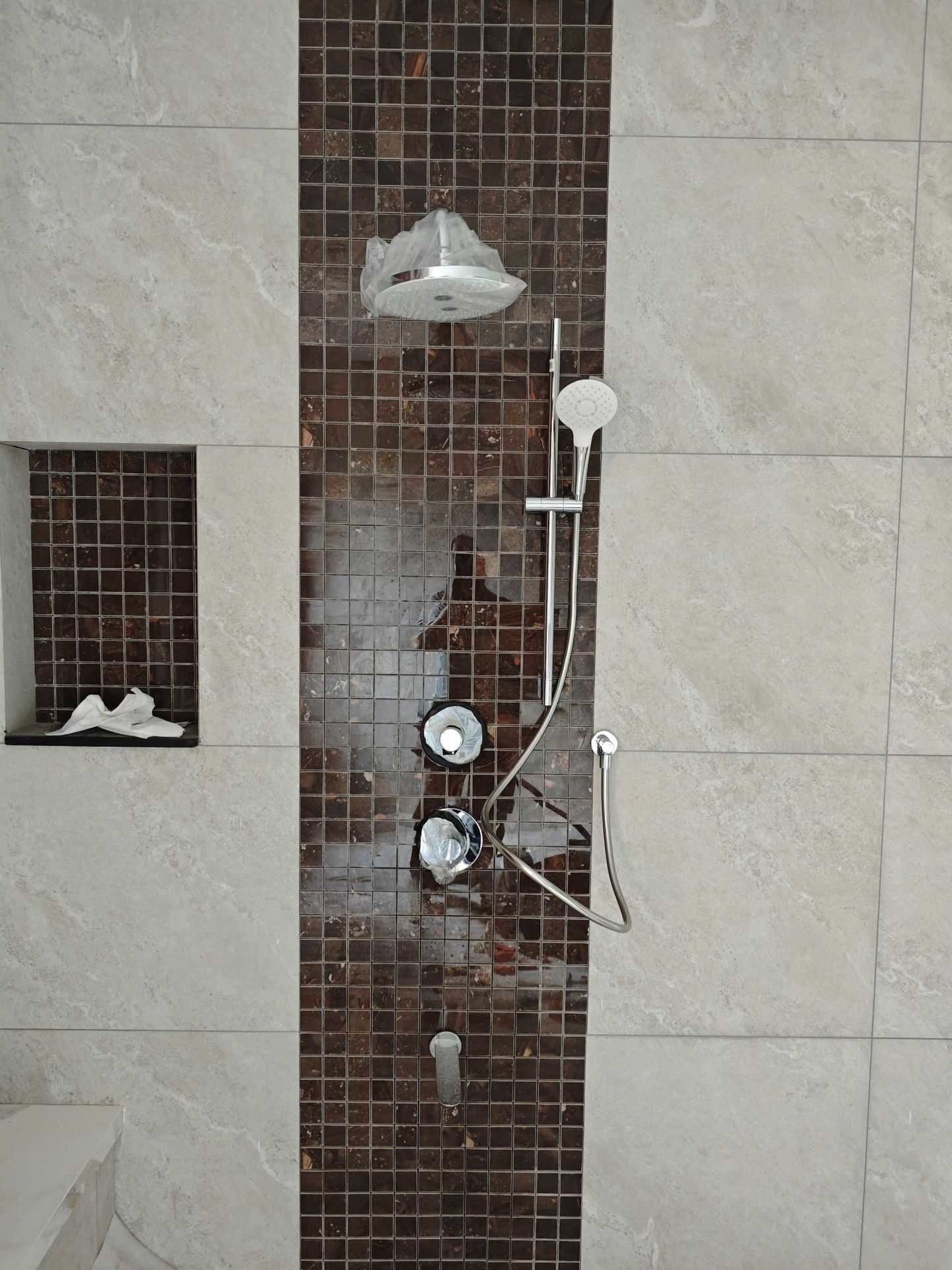 Đánh giá sản phẩm Tay sen tắm TOTO TBW01008A