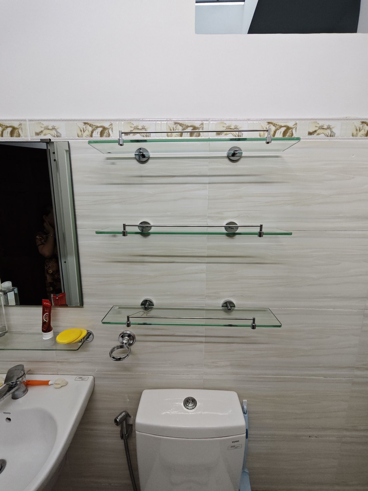 Đánh giá sản phẩm Kệ kính Viglacera VG922