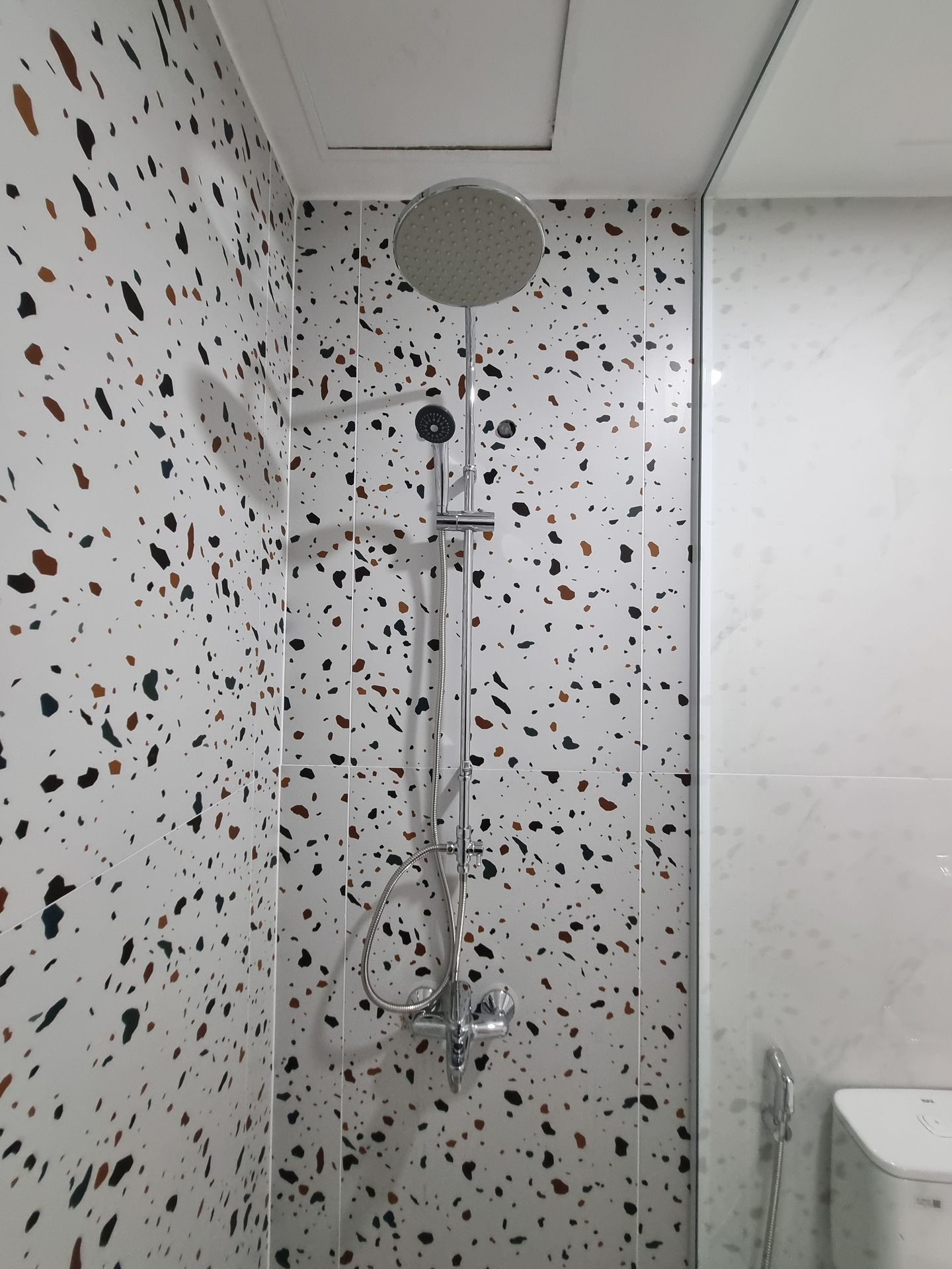 Đánh giá sản phẩm Bộ sen tắm cây nóng lạnh INAX BFV-1115S (BFV1115S)