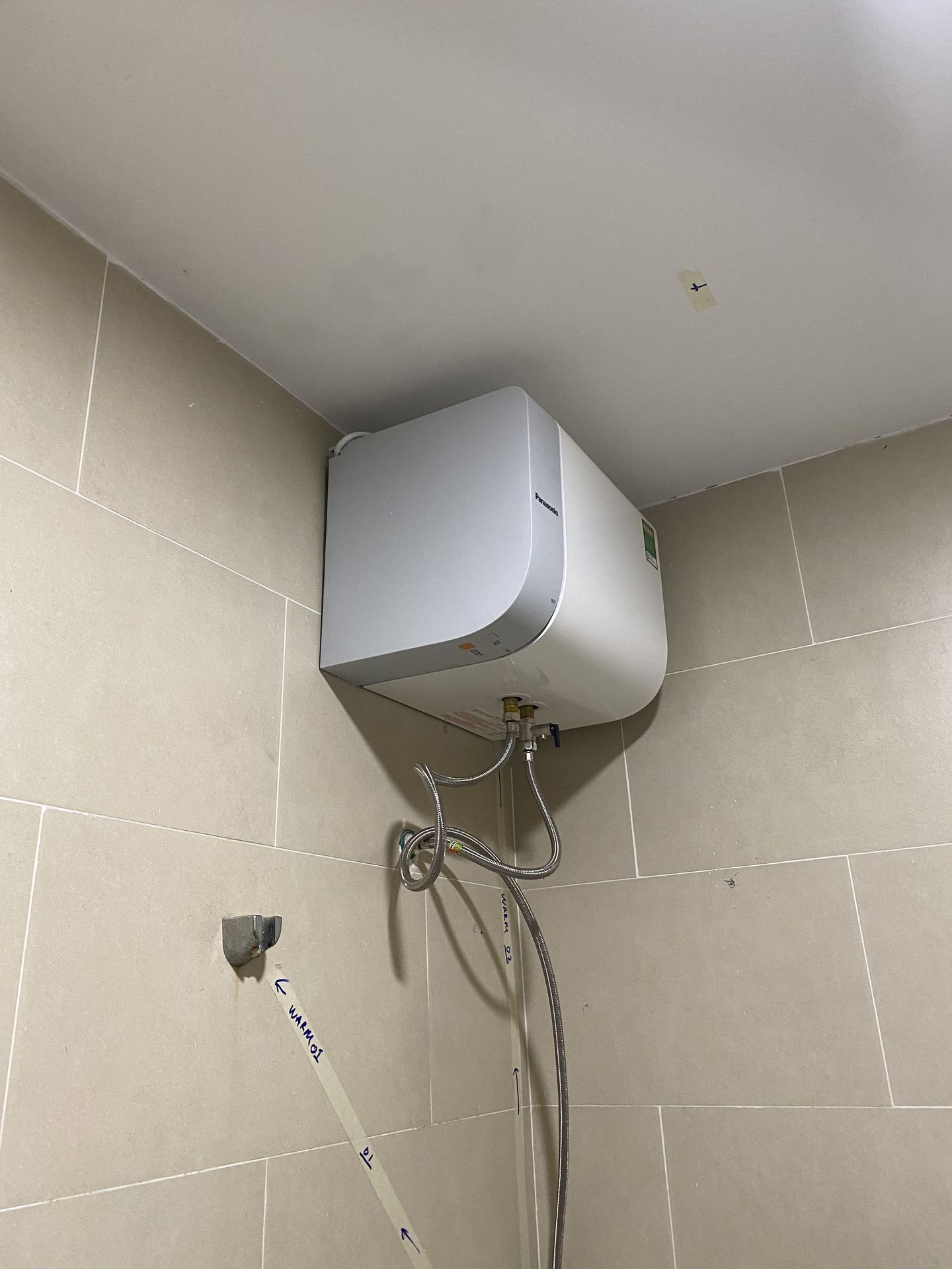 Đánh giá sản phẩm Máy Nước Nóng Panasonic Gián Tiếp DH