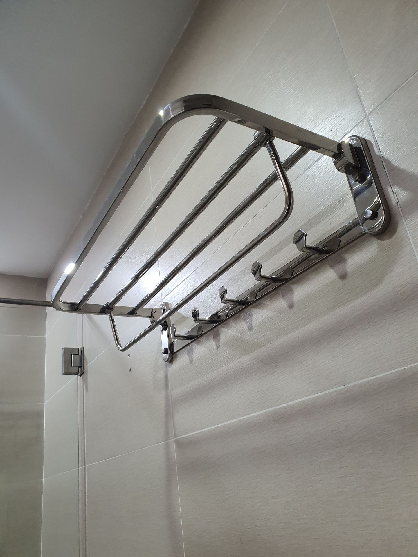 Đánh giá sản phẩm Thanh treo khăn 5 móc vợt inox 304 Tovashu PS2