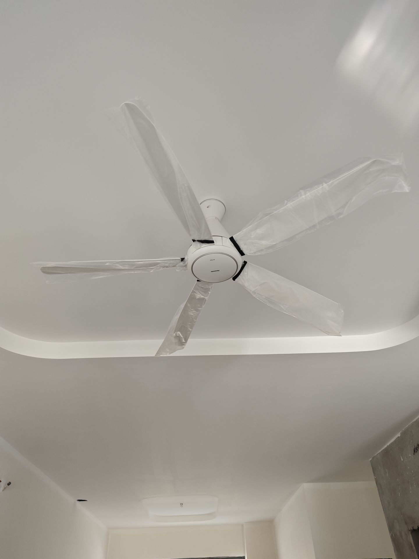 Đánh giá sản phẩm Quạt trần 5 cánh điều khiển từ xa Panasonic F-60GDN