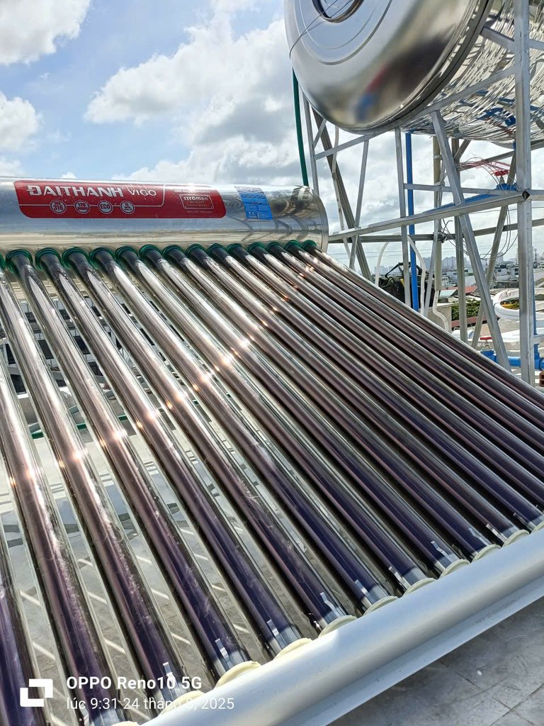Đánh giá sản phẩm Máy nước nóng năng lượng mặt trời Đại Thành Vigo Inox 316 ống 70