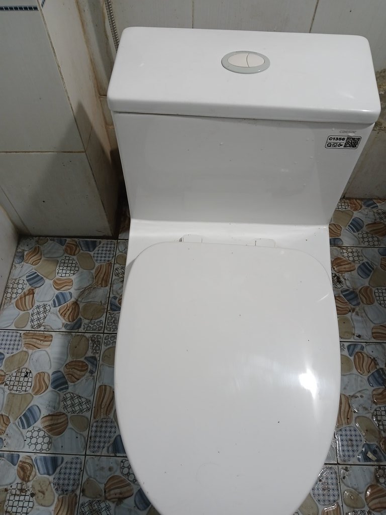 Đánh giá sản phẩm Bồn cầu 1 khối Caesar C1356 (CD1356) nắp đóng êm