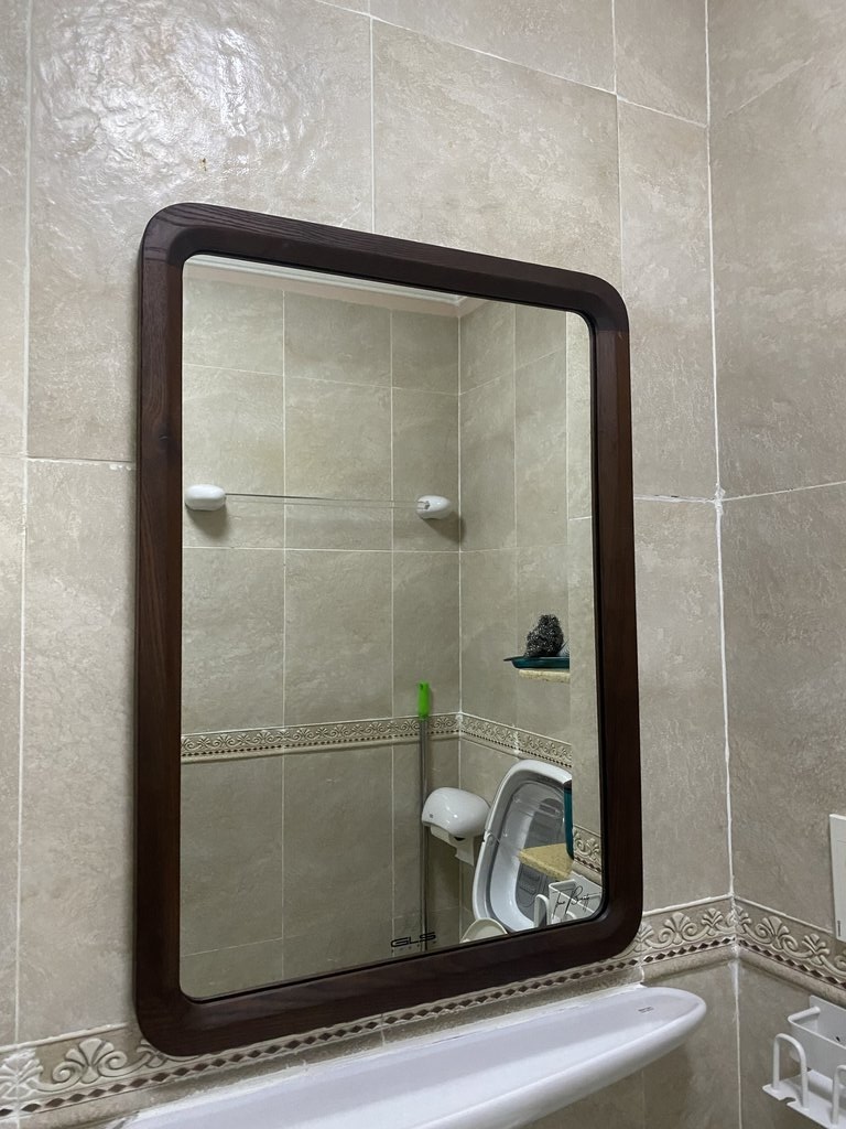Đánh giá sản phẩm Gương soi chữ nhật khung viền gỗ 50x70cm GLS F46R30 / F47R30 / F48R30