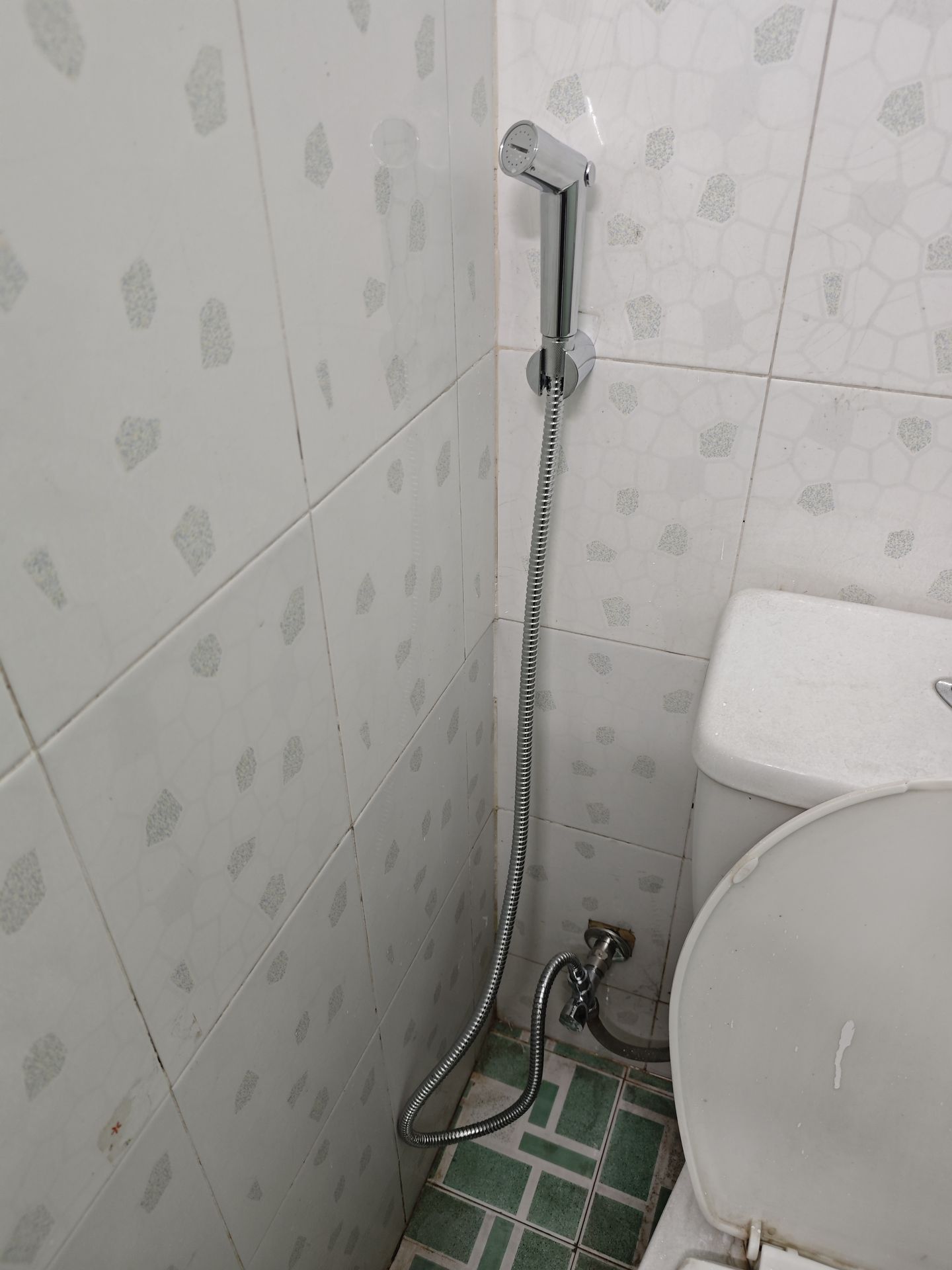 Đánh giá sản phẩm Vòi xịt vệ sinh mạ chrome ATMOR AT14501