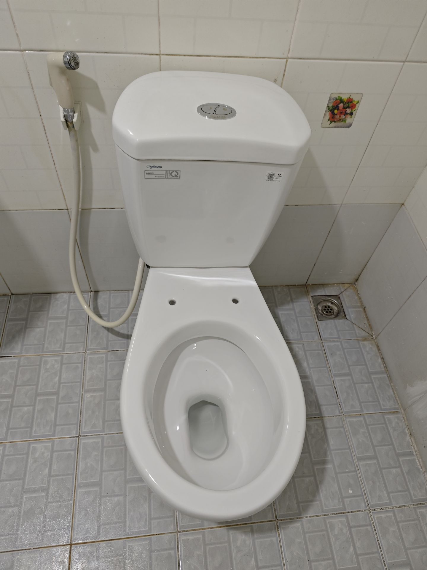 Đánh giá sản phẩm Bồn cầu 2 khối Viglacera VI88 nắp thường / nắp êm