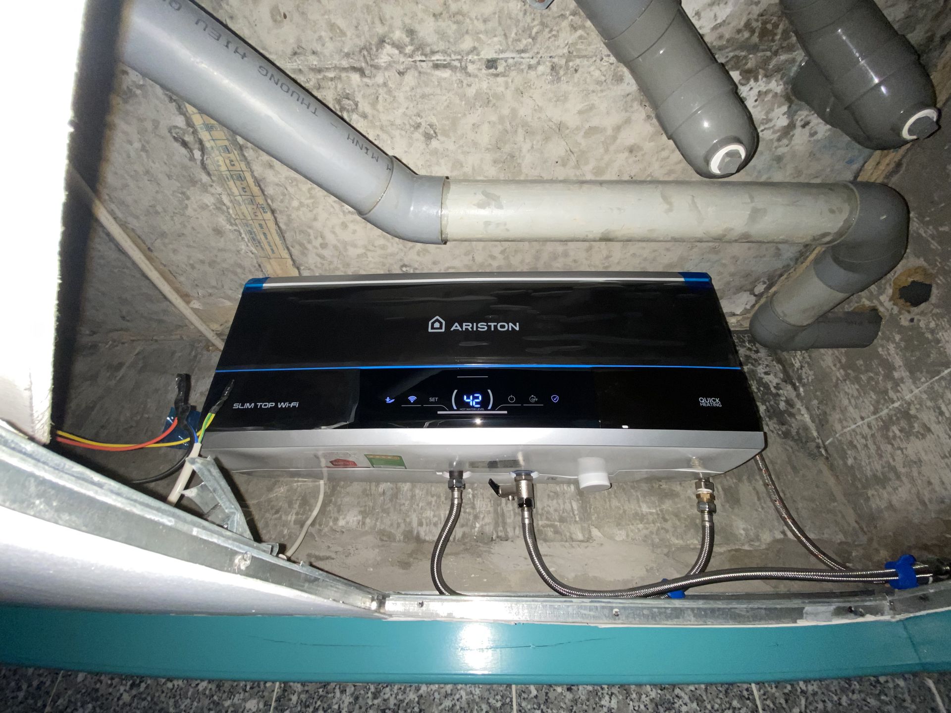 Đánh giá sản phẩm Máy nước nóng gián tiếp Slim3 TOP WIFI Ariston