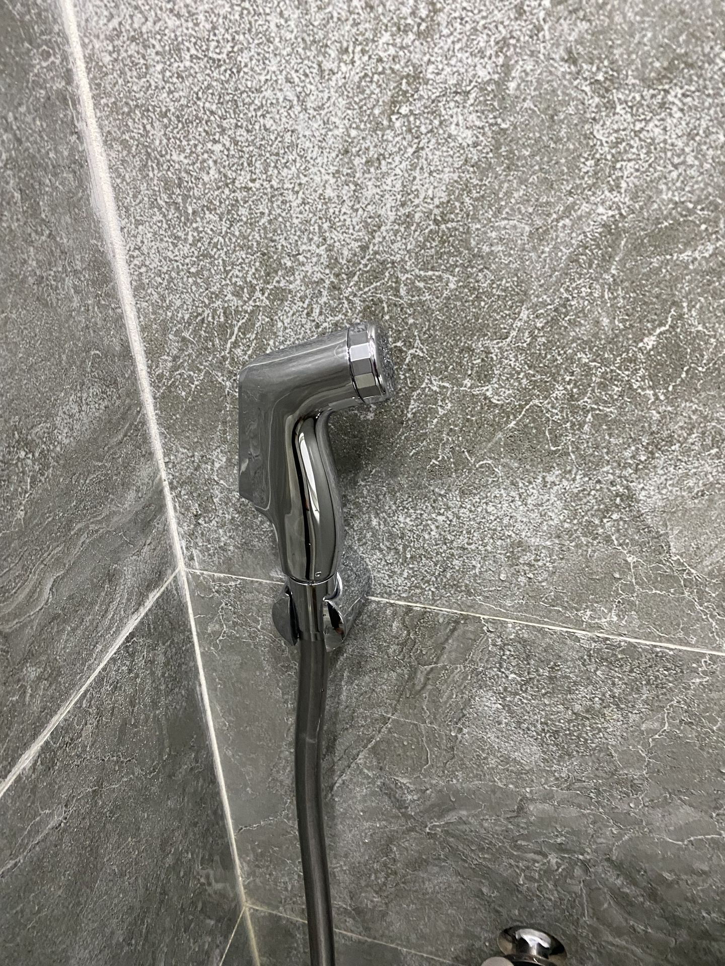 Đánh giá sản phẩm Vòi xịt vệ sinh INAX CFV-105MP (CFV105MP)