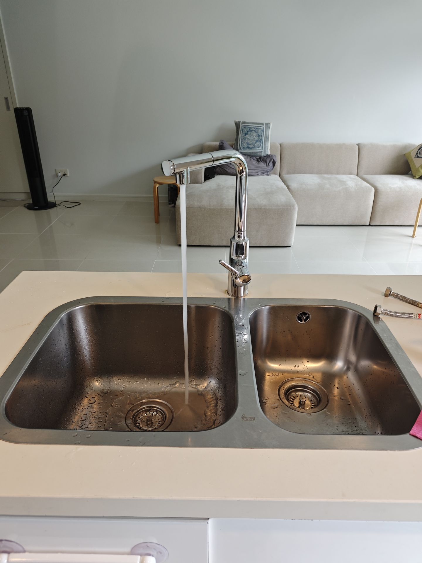 Đánh giá sản phẩm Vòi bếp dây rút nóng lạnh INAX SFV-907SX (SFV907SX)