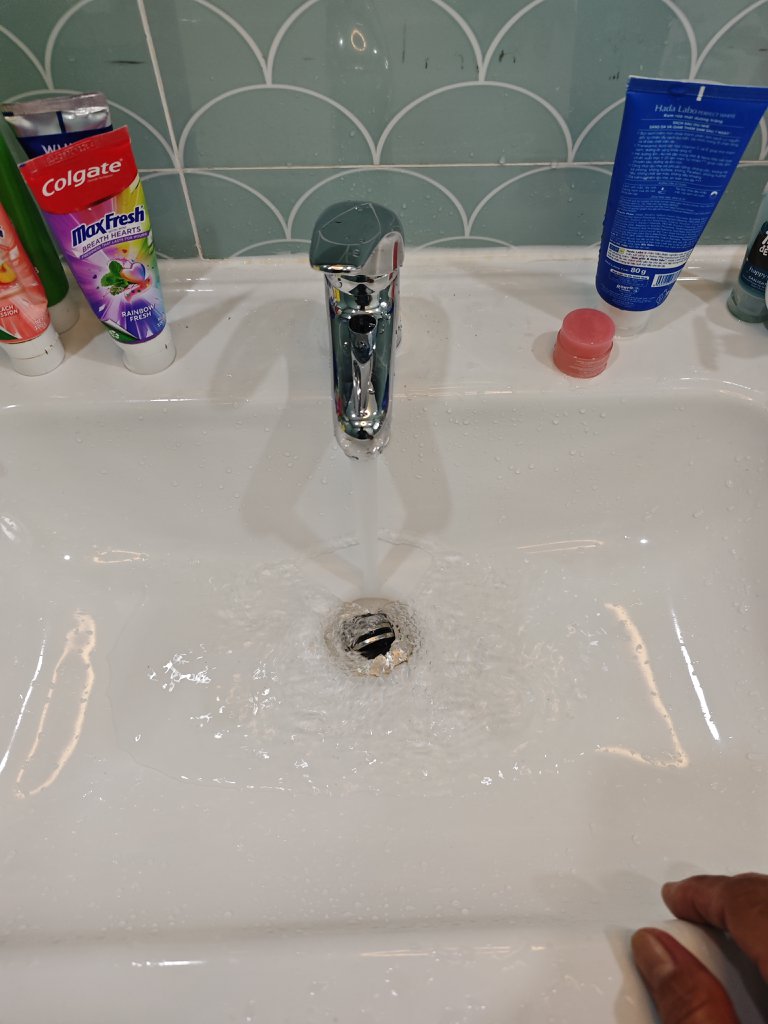 Đánh giá sản phẩm Vòi chậu lavabo nóng lạnh Caesar BT260CU