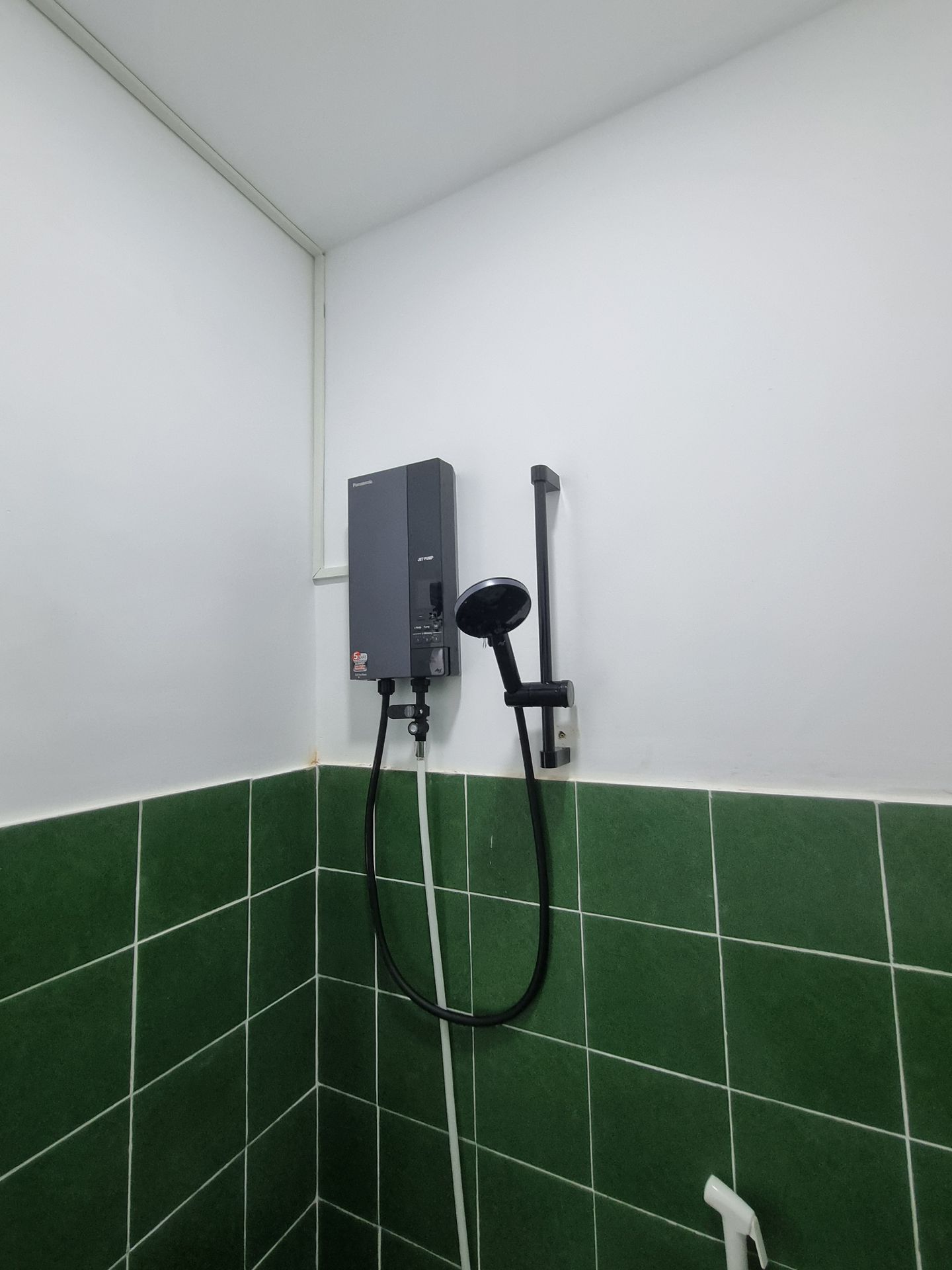 Đánh giá sản phẩm Máy nước nóng trực tiếp Panasonic 4.5 kW DH-4UDP1VZ