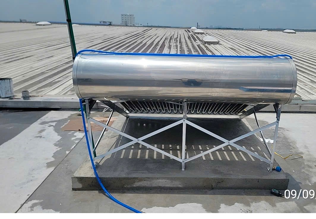 Đánh giá sản phẩm Máy nước nóng năng lượng mặt trời Đại Thành Vigo Inox 316 ống 70