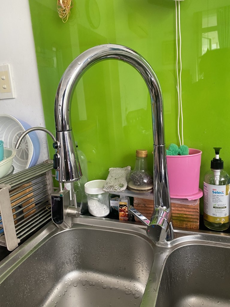 Đánh giá sản phẩm Vòi bếp dây rút nóng lạnh Caesar K905C