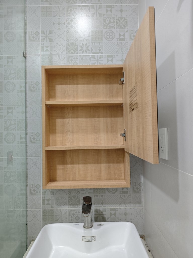 Đánh giá sản phẩm Tủ gương treo phòng tắm Caesar EM0145W