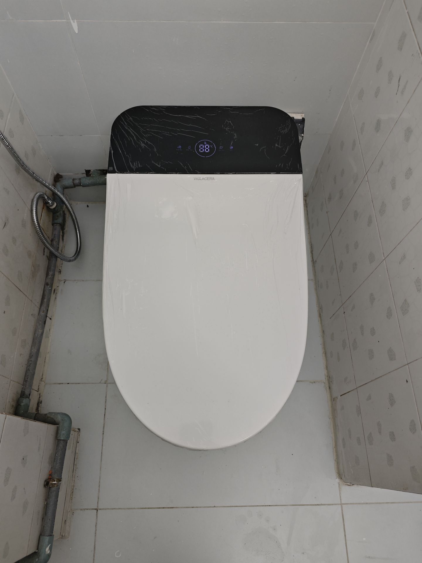 Đánh giá sản phẩm Bồn cầu điện tử Viglacera V882F (V.16.882F)