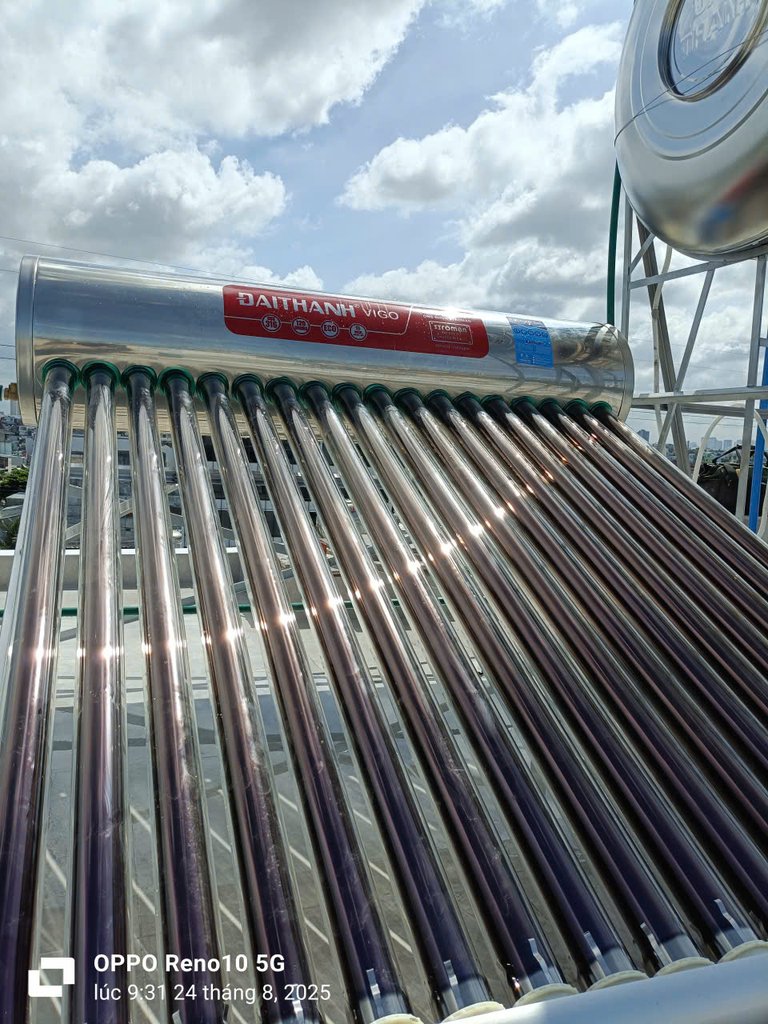 Đánh giá sản phẩm Máy nước nóng năng lượng mặt trời Đại Thành Vigo Inox 316 ống 70