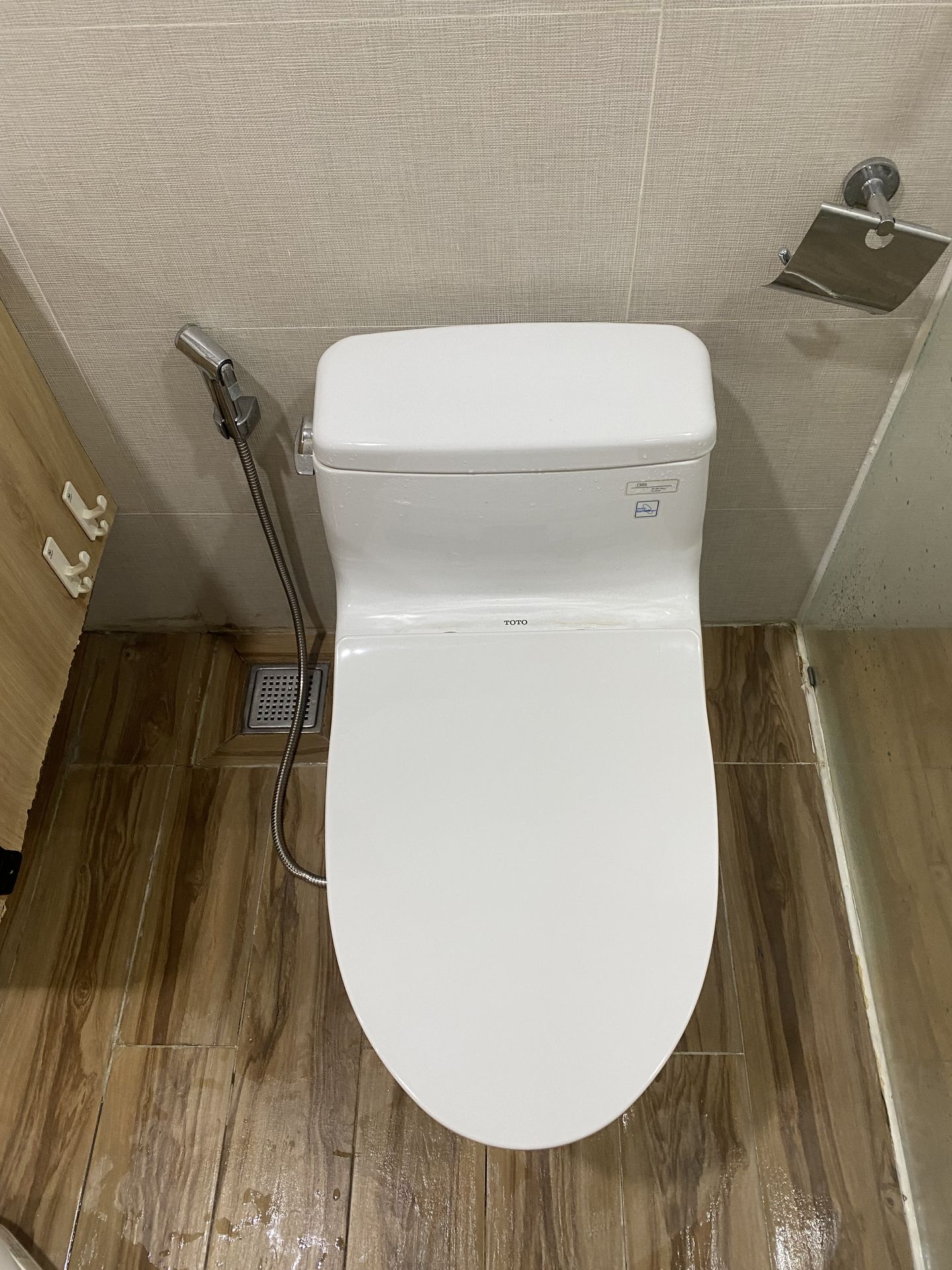 Đánh giá sản phẩm Nắp bồn cầu đóng êm TOTO TC600VS (T8)