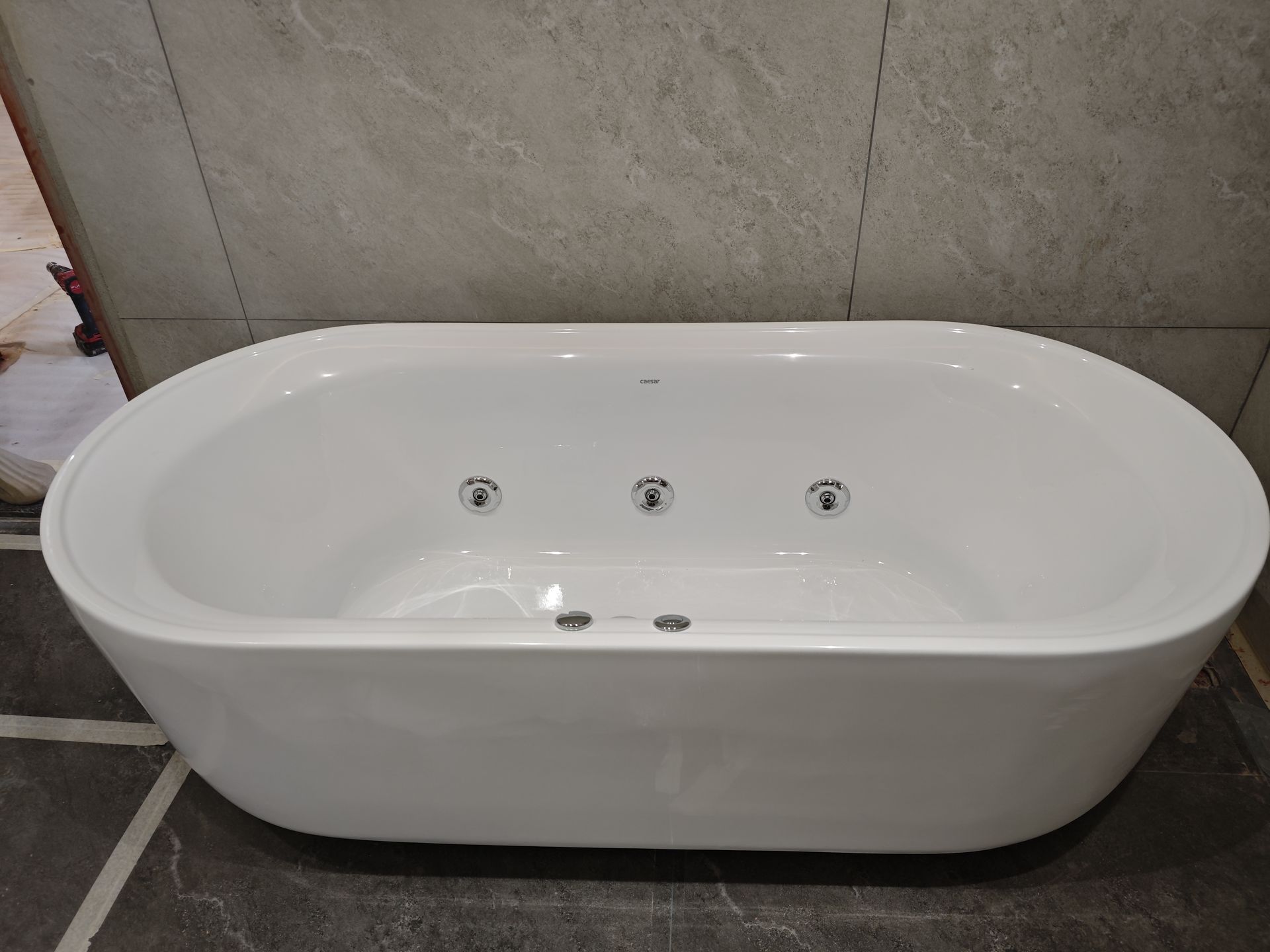 Đánh giá sản phẩm Bồn tắm chân yếm 1m7 massage Caesar MT0770