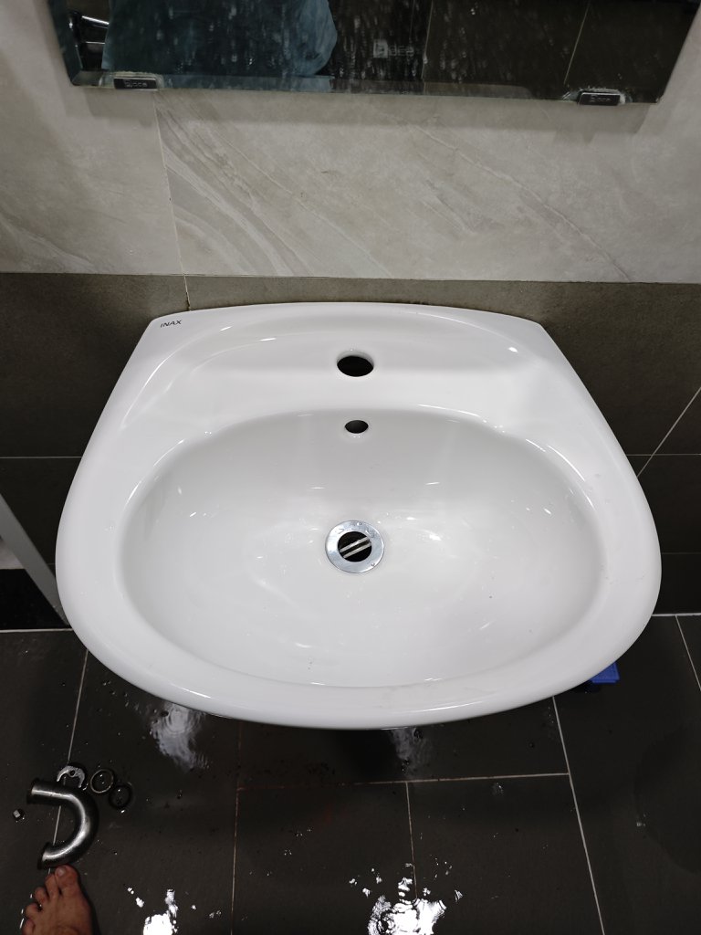 Đánh giá sản phẩm Chậu rửa lavabo treo tường INAX L-284V (L284V) (L-284VFC)