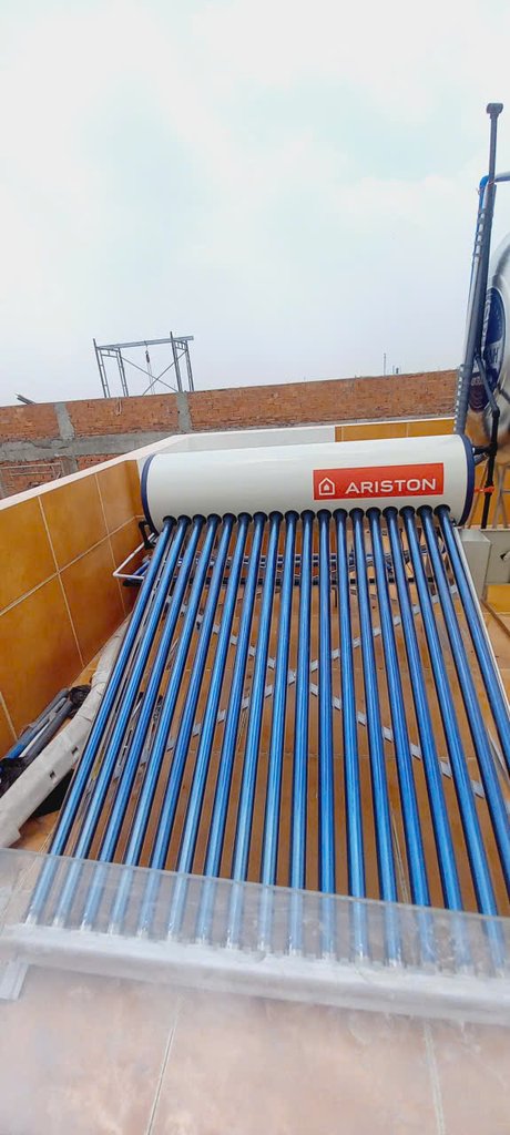 Đánh giá sản phẩm Máy nước nóng năng lượng mặt trời dạng ống Ariston ECO TUBE