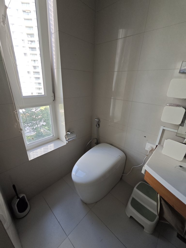 Đánh giá sản phẩm Bồn cầu thông minh Neorest RS TOTO CS921VT TCF83410GAA T53P100VR