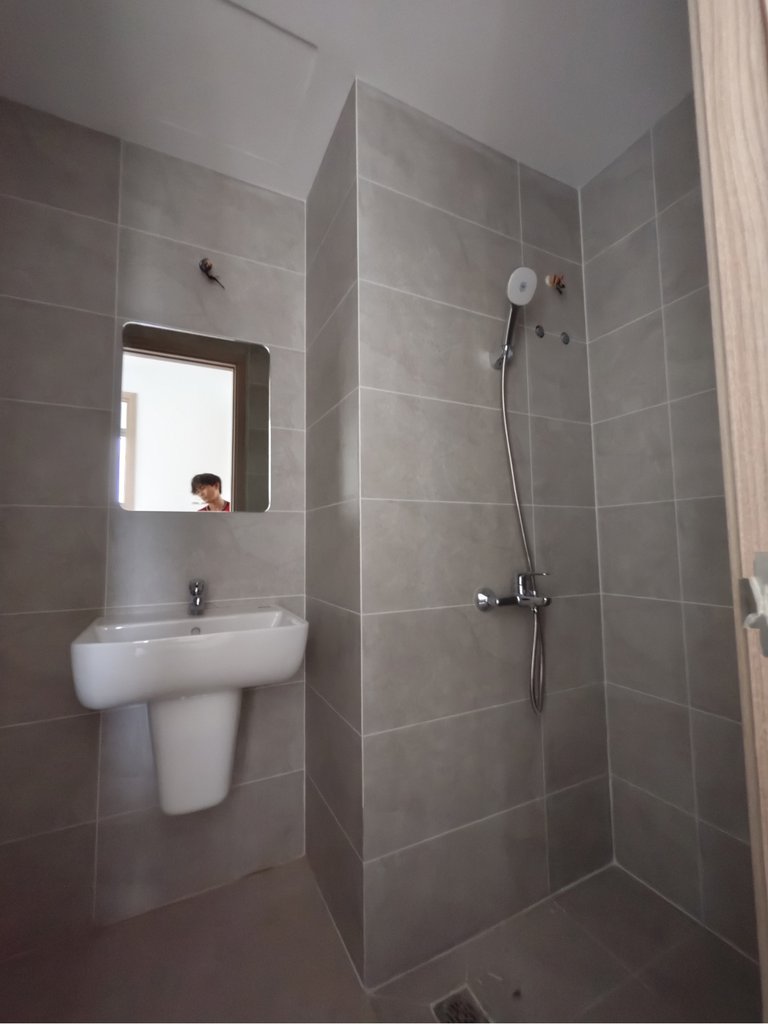 Đánh giá sản phẩm Chân chậu lavabo lửng INAX L-298VC (L298VC)