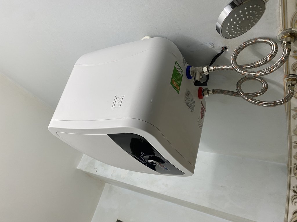 Đánh giá sản phẩm Máy nước nóng gián tiếp Andris2 Rs Ariston