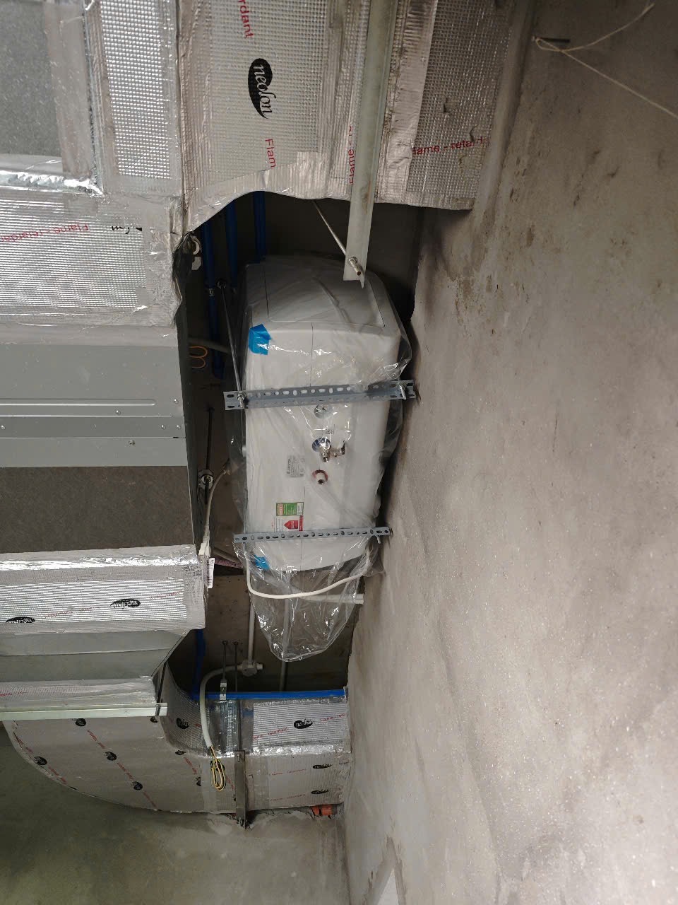 Đánh giá sản phẩm Máy nước nóng gián tiếp Slim3 R Ariston