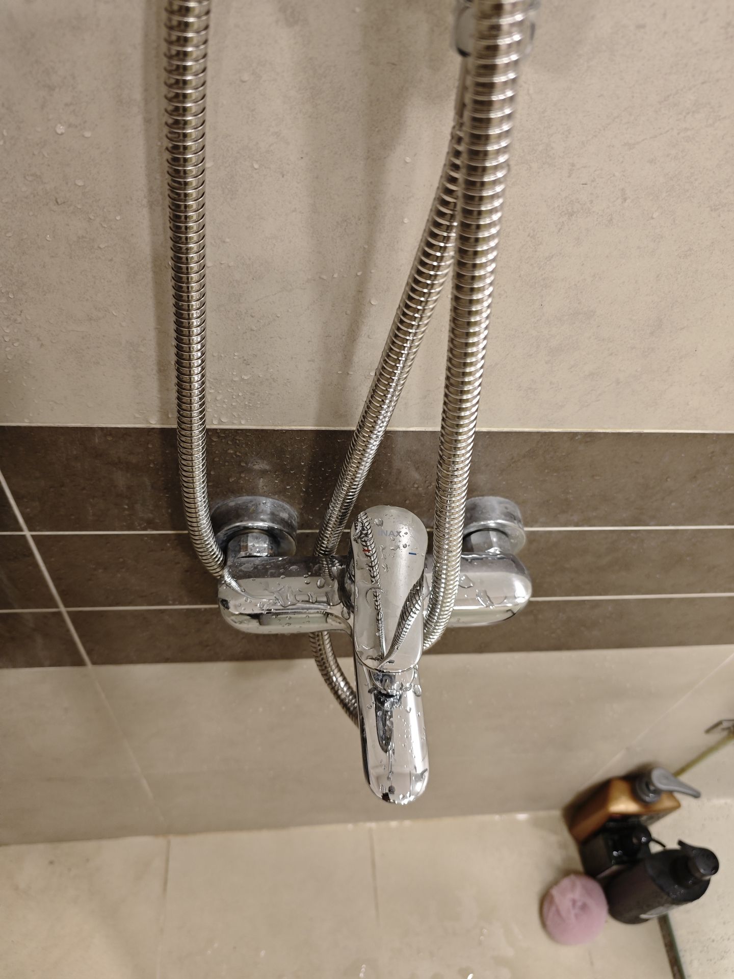 Đánh giá sản phẩm Bộ sen cây tắm nóng lạnh INAX BFV-1405S (BFV1405S)