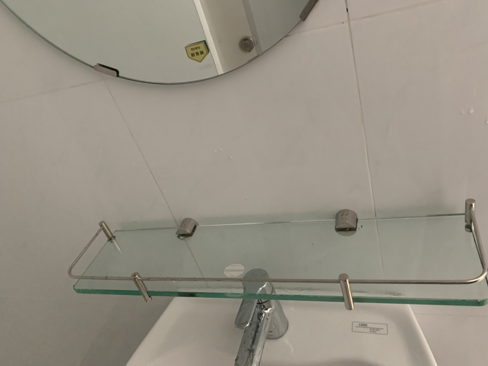 Đánh giá sản phẩm Kệ kính Tovashu E6