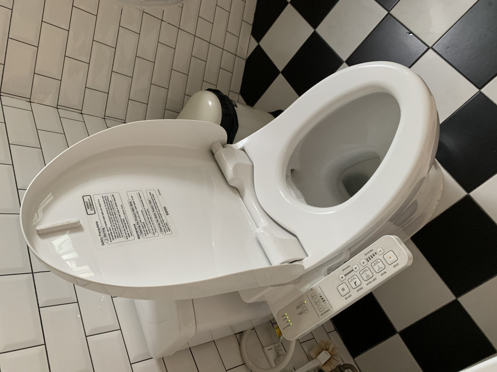 Đánh giá sản phẩm Nắp rửa điện tử TOTO TCF6631A (W7)