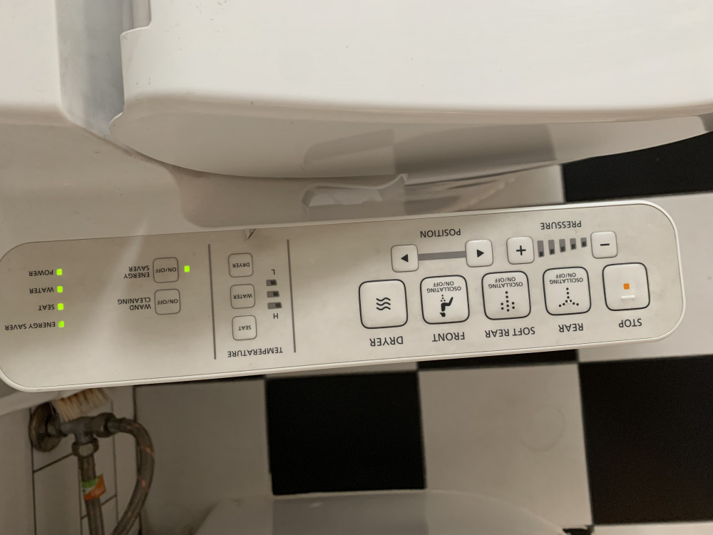 Đánh giá sản phẩm Nắp rửa điện tử TOTO TCF6631A (W7)