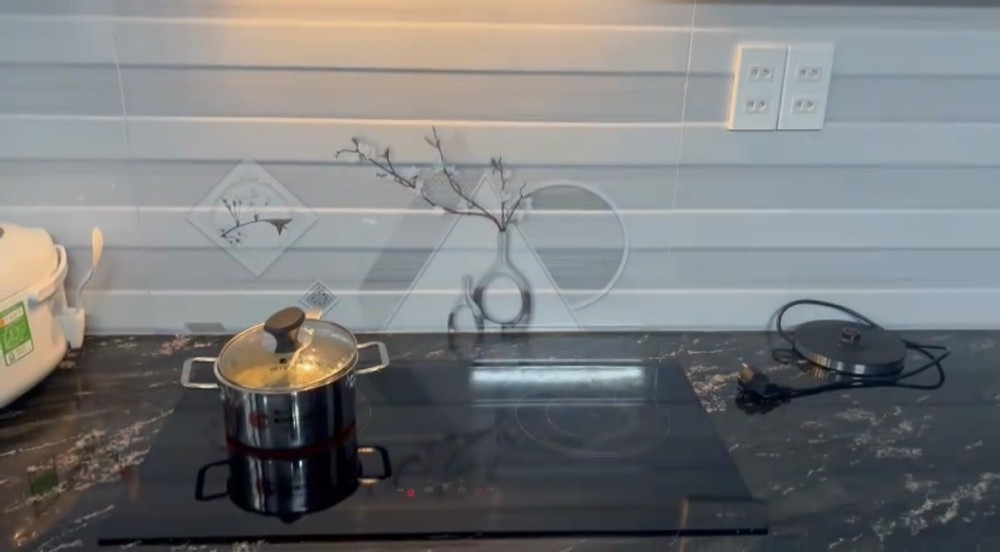 Đánh giá sản phẩm Bếp hồng ngoại 2 vùng nấu ELICA H7 EVCH7520BL