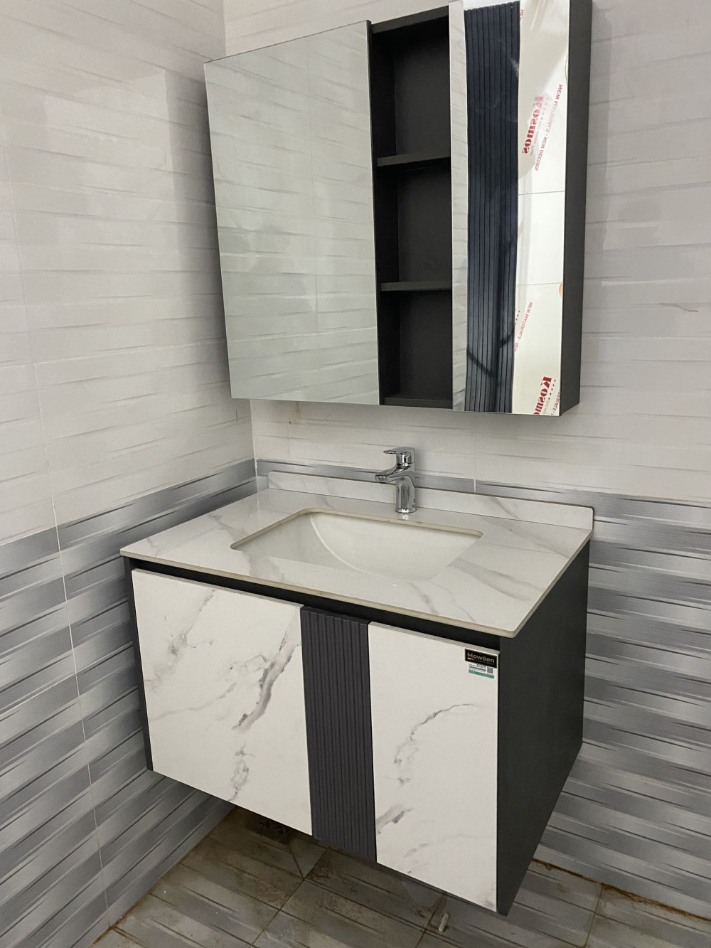 Đánh giá sản phẩm Bộ tủ chậu và tủ gương led size 800mm MOWOEN MW6637-80