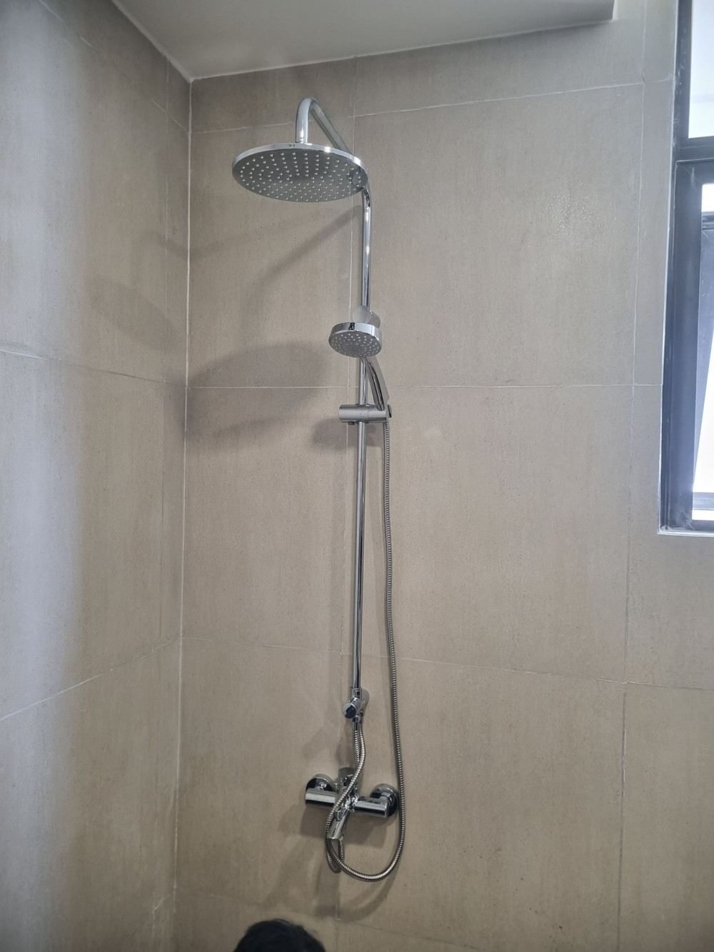 Đánh giá sản phẩm Sen tắm cây đứng TOTO DM907CS (dáng tròn)