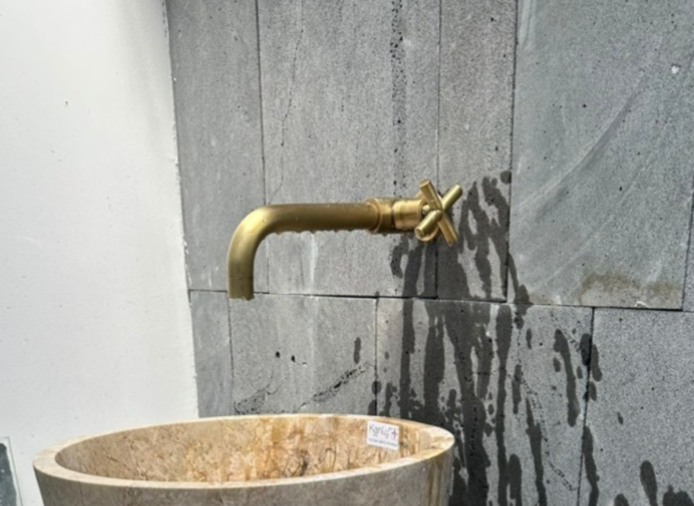 Đánh giá sản phẩm Vòi âm tường lạnh bằng đồng Kanly GCT11