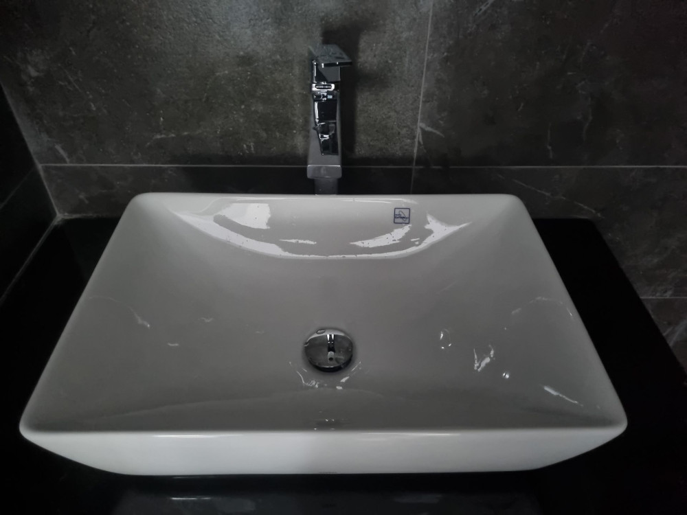 Đánh giá sản phẩm Chậu rửa lavabo đặt bàn TOTO LT1735#XW (LT1735XW) màu trắng bóng