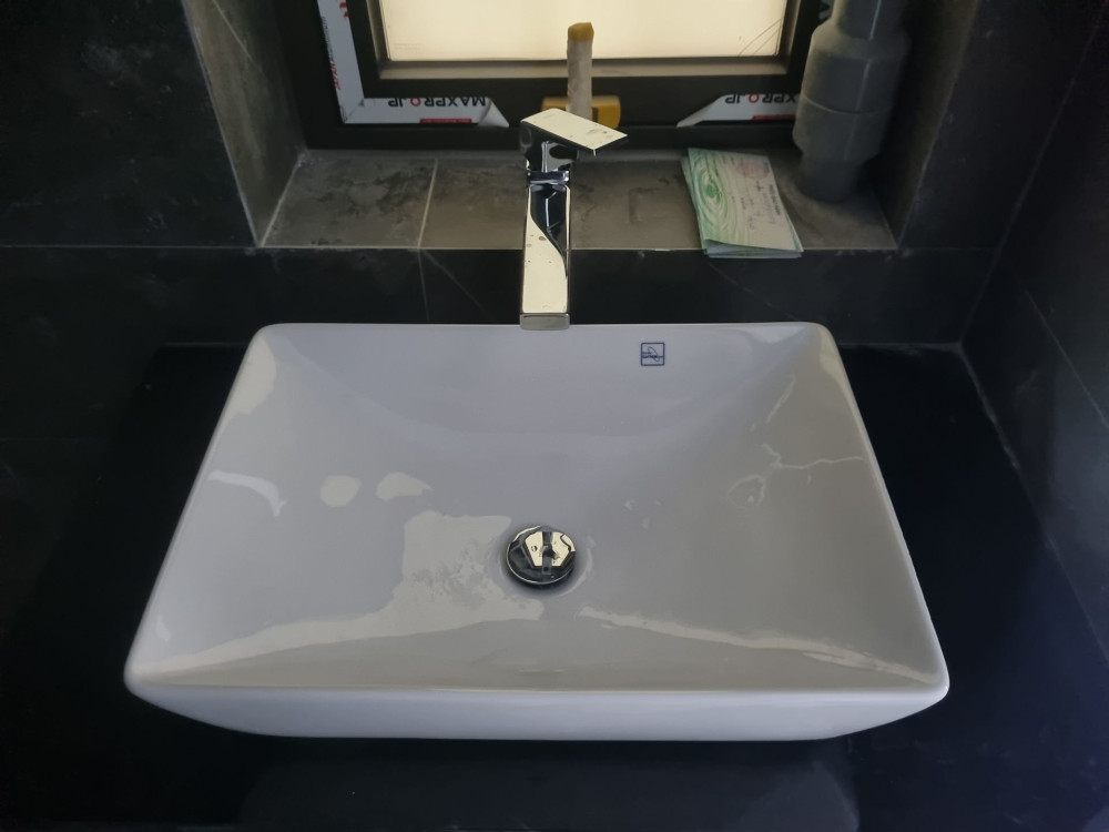 Đánh giá sản phẩm Chậu rửa lavabo đặt bàn TOTO LT1735#XW (LT1735XW) màu trắng bóng