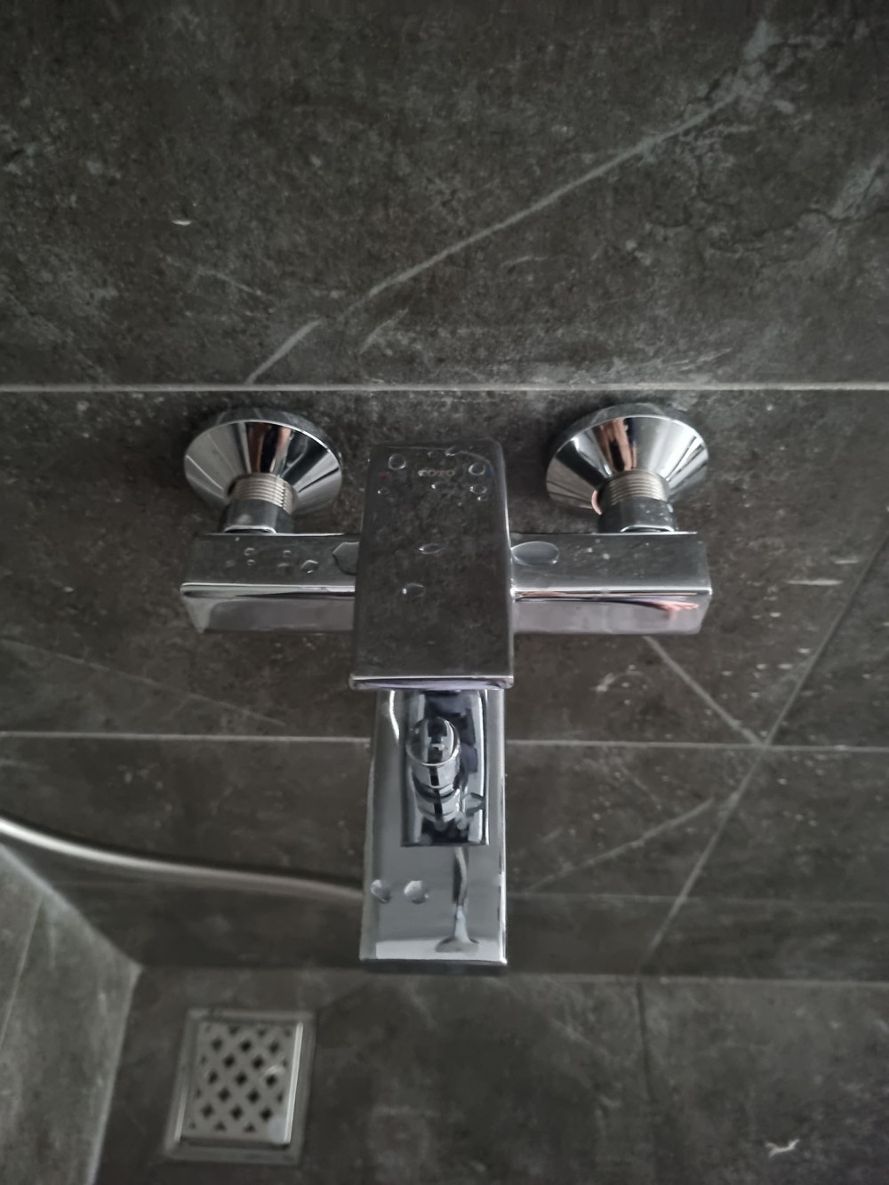 Đánh giá sản phẩm Củ sen tắm nóng lạnh GB Series TOTO TBG10302VA (TBG10302V)