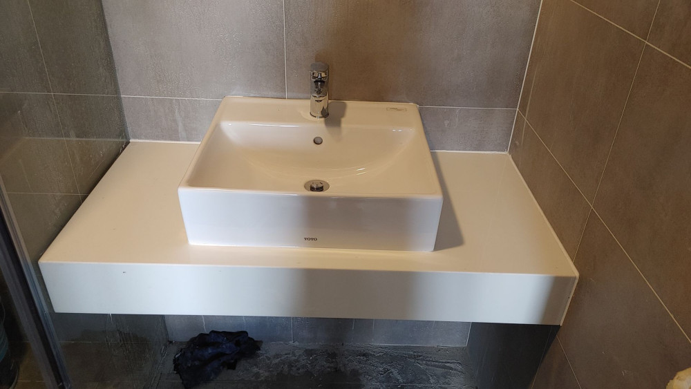 Đánh giá sản phẩm Chậu rửa lavabo đặt bàn TOTO LT710CTR