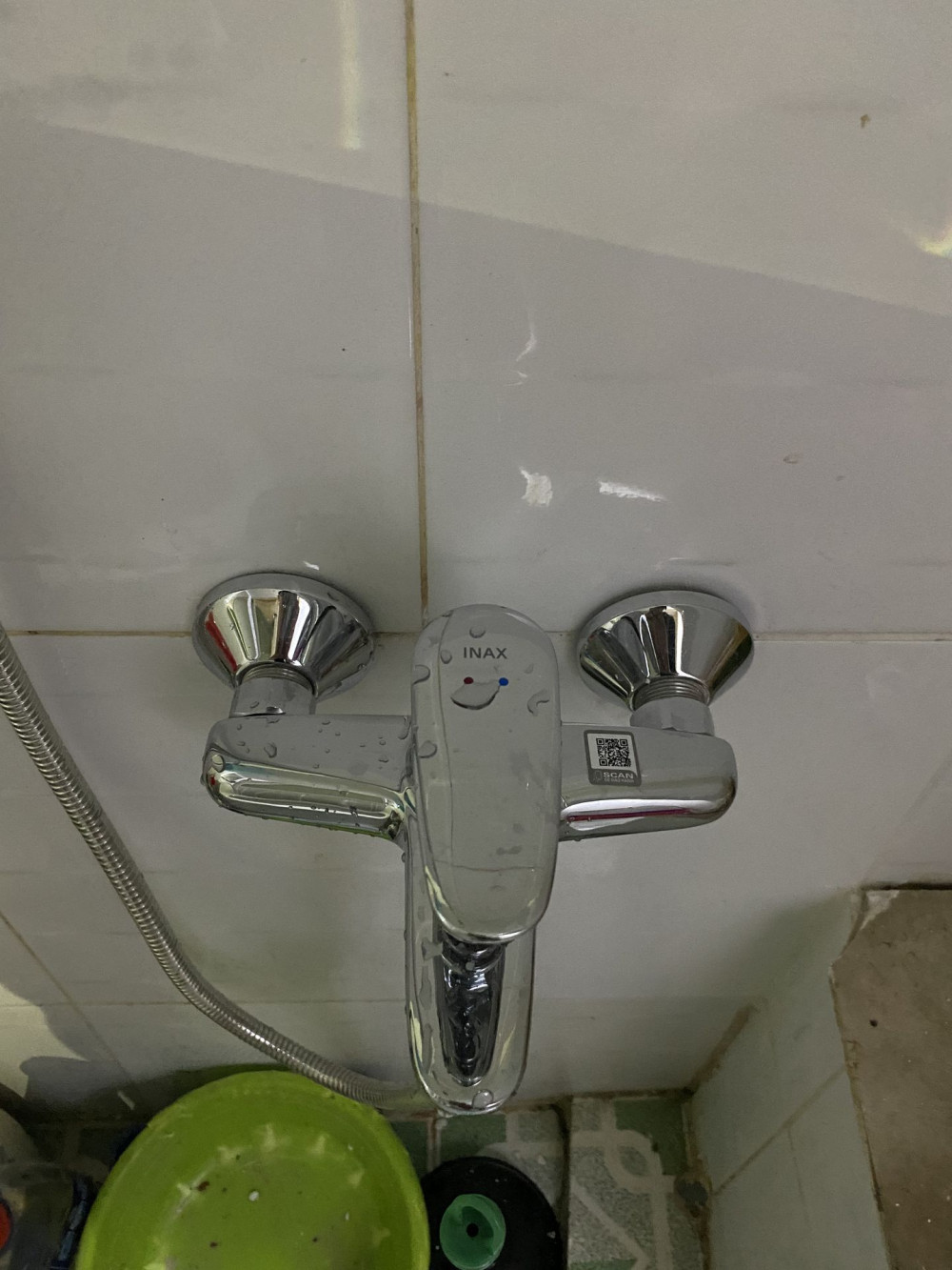 Đánh giá sản phẩm Bộ vòi sen tắm nóng lạnh INAX BFV-1113S-4C (BFV1113S4C)