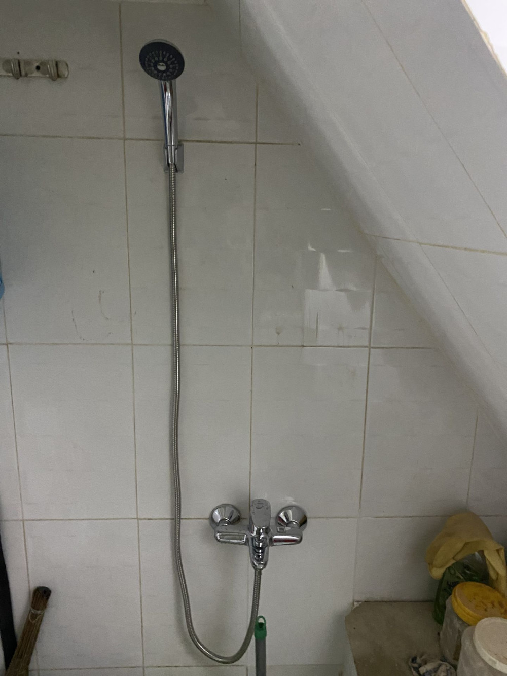 Đánh giá sản phẩm Bộ vòi sen tắm nóng lạnh INAX BFV-1113S-4C (BFV1113S4C)