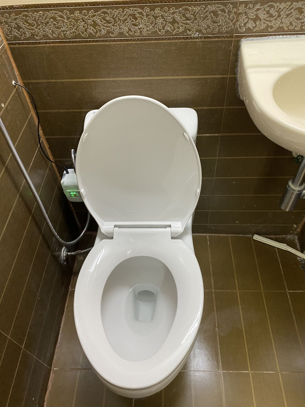 Đánh giá sản phẩm Bồn cầu 1 khối American Standard VF-1858 (VF1858) nắp êm