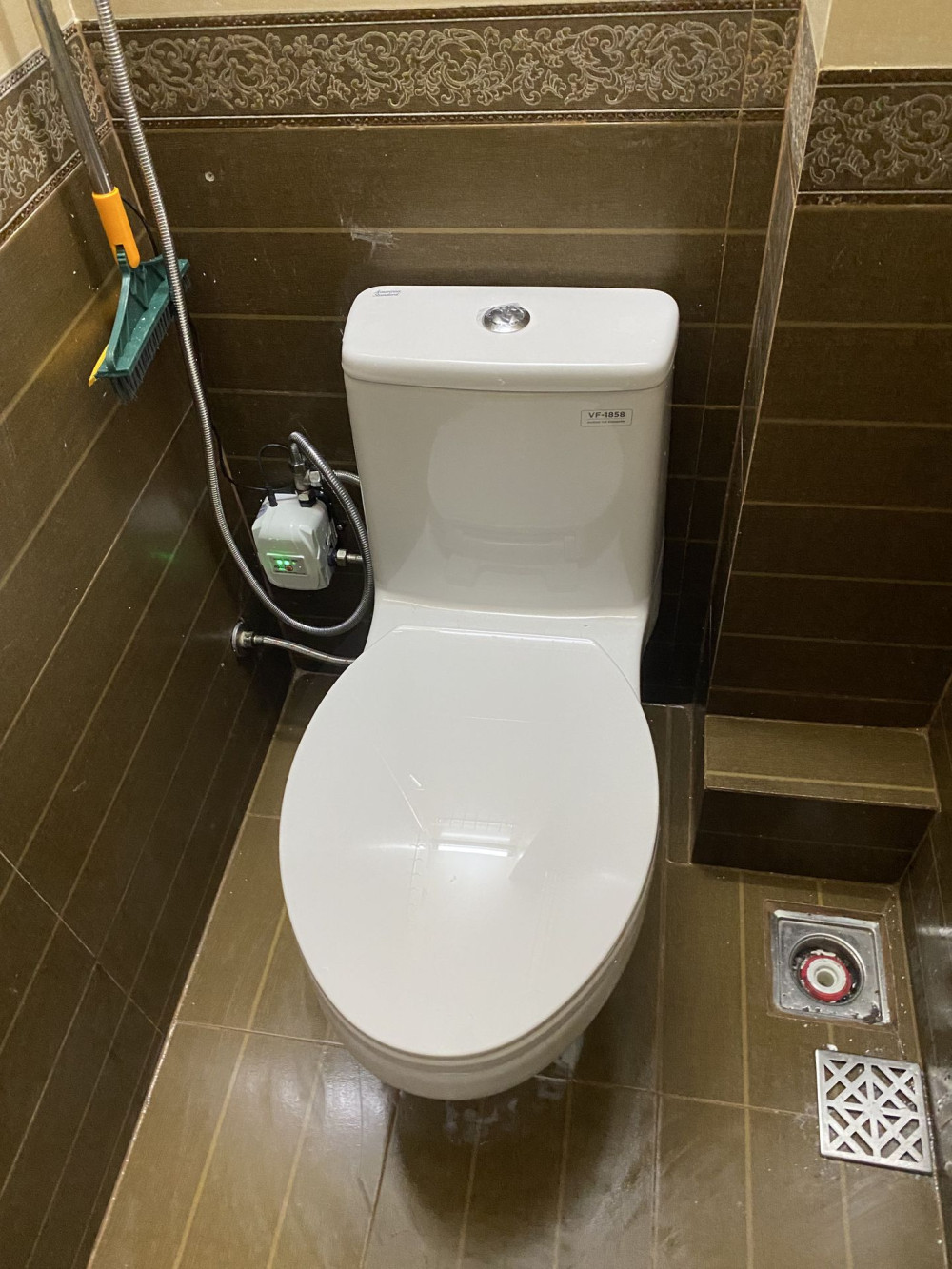 Đánh giá sản phẩm Bồn cầu 1 khối American Standard VF-1858 (VF1858) nắp êm