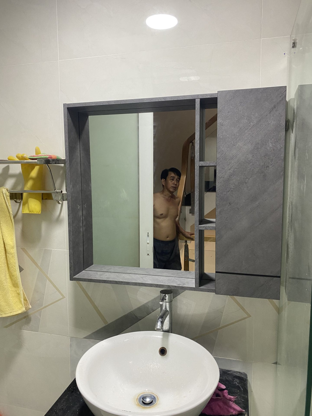 Đánh giá sản phẩm Tủ gương size 800mm MOWOEN MW6936-80M