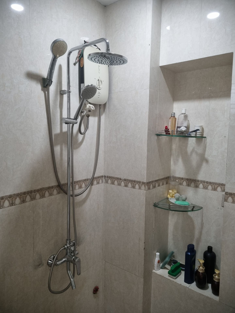 Đánh giá sản phẩm Sen cây tắm nóng lạnh American Standard Neo Modern WF-9088 (WF9088)